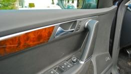 Volkswagen Passat B7 Alltrack 2.0 TDI CR DPF BlueMotion 170KM - galeria redakcyjna - drzwi kierowcy 