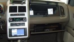 Dodge Journey 2.0 CRD DCT - galeria redakcyjna - schowek przedni otwarty