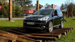 Citroen C-Crosser - galeria redakcyjna - widok z przodu