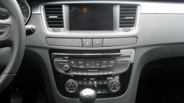 Peugeot 508 Sedan 1.6 e-HDi FAP 112KM - galeria redakcyjna - konsola środkowa