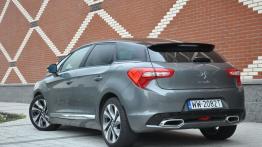 Citroen DS5 Hatchback 5d 2.0 HDi 163KM - galeria redakcyjna - widok z tyłu