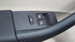 Seat Toledo IV 1.4 TSI 122KM - galeria redakcyjna - sterowanie w drzwiach