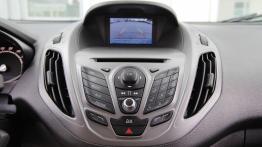 Ford Tourneo Courier 1.6 TDCi 95KM - galeria redakcyjna - konsola środkowa