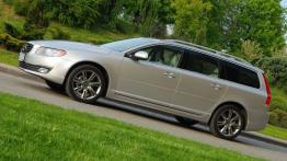 Volvo V70 III Facelifting 2.0 D4 - galeria redakcyjna - lewy bok