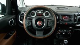 Fiat 500L Trekking 1.6 MultiJet II - galeria redakcyjna - kokpit