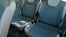 Renault Twingo II Hatchback 3d Facelifting 1.2 16V 75KM - galeria redakcyjna - tylna kanapa