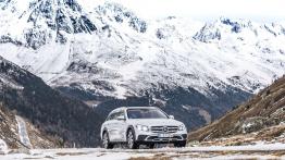 Mercedes klasy E All-Terrain - uterenowiona limuzyna