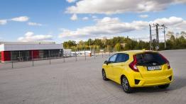 Honda Jazz III (2015) - galeria redakcyjna - widok z tyłu