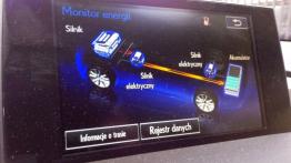 Lexus NX 300h 2.5 Hybrid 197 KM - galeria redakcyjna - ekran systemu multimedialnego