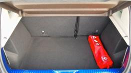 Dacia Sandero II Hatchback 5d TCe  90KM - galeria redakcyjna - bagażnik, akcesoria