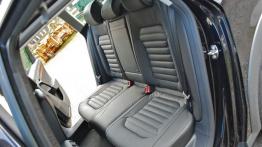 Volkswagen Passat B7 Alltrack 2.0 TDI CR DPF BlueMotion 170KM - galeria redakcyjna - tylna kanapa