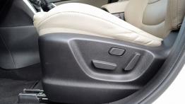 Mazda CX-5 SUV 2.2 SKYACTIV-D  175KM - galeria redakcyjna - sterowanie regulacją foteli