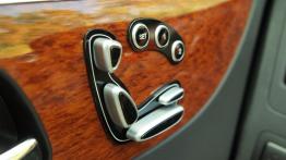 Hyundai Equus II Sedan  KM - galeria redakcyjna - sterowanie regulacją foteli