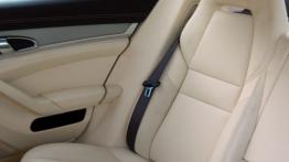 Porsche Panamera S E-hybrid - galeria redakcyjna - fotel tylny