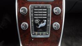 Volvo S80 II Facelifting Polestar 3.0 T6 - galeria redakcyjna - konsola środkowa