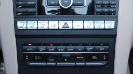 Mercedes Klasa E W212 Kabriolet Facelifting - galeria redakcyjna - panel sterowania wentylacją i naw