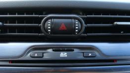 Alfa Romeo Giulietta Nuova II Hatchback 5d 1750 TBi 16v 235KM - galeria redakcyjna - inny element pa