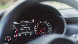 Kia Stinger GT 3.3 T-GDI 366 KM - galeria redakcyjna - inny element panelu przedniego