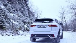 Jaguar E-Pace - galeria redakcyjna - widok z tyłu