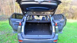 Peugeot 5008 GT - galeria redakcyjna - tył - bagażnik otwarty