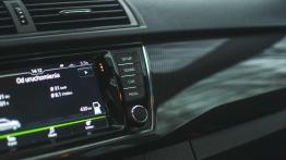 Skoda Fabia Monte Carlo 1.2 TSI - galeria redakcyjna - deska rozdzielcza