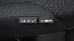 Kia Carens IV - galeria redakcyjna - fotel kierowcy, widok z przodu