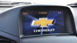 Chevrolet Orlando Minivan 2.0D 130KM - galeria redakcyjna - radio/cd/panel lcd
