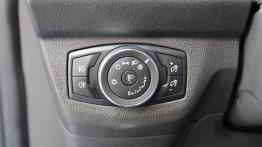 Ford Tourneo Courier 1.6 TDCi 95KM - galeria redakcyjna - panel sterowania pod kierownicą