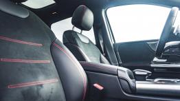 Mercedes Klasa B  200d 150 KM - galeria redakcyjna - widok ogólny wn?trza z przodu