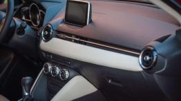 Mazda 2 1.5 Sky-G i-ELOOP - galeria redakcyjna - inny element panelu przedniego