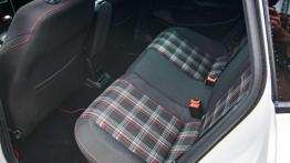Volkswagen Polo GTI - pod prąd - tylna kanapa