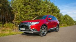 Mitsubishi Outlander Facelifting (2016) - galeria redakcyjna - widok z przodu