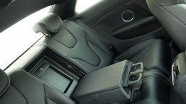 Audi A5 RS5 4.2 FSI 450KM - galeria redakcyjna - tylna kanapa