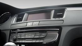 Peugeot 508 Sedan 1.6 e-HDi FAP 112KM - galeria redakcyjna - konsola środkowa