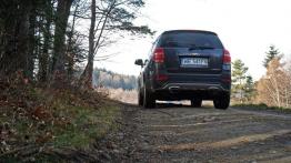Chevrolet Captiva Facelifting 2.2D - galeria redakcyjna - widok z tyłu