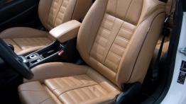 Opel Cascada 1.6 SIDI Turbo 170KM - galeria redakcyjna - fotel kierowcy, widok z przodu