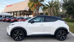 Nissan Juke 1.0 DIG-T 117 KM - galeria redakcyjna - lewy bok