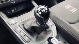 Seat Ibiza FR - galeria redakcyjna - d?wignia zmiany biegów