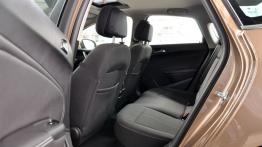 Opel Astra J Sedan 1.7 CDTI ECOTEC 130KM - galeria redakcyjna - tylna kanapa