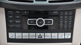 Mercedes CLS W218 Shooting Brake 350 CDI BlueEFFICIENCY 265KM - galeria redakcyjna - radio/cd