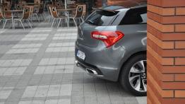 Citroen DS5 Hatchback 5d 2.0 HDi 163KM - galeria redakcyjna - tył - inne ujęcie