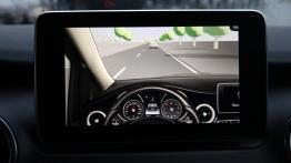 Mercedes Klasa V 250 BlueTEC 190KM - galeria redakcyjna - ekran systemu multimedialnego