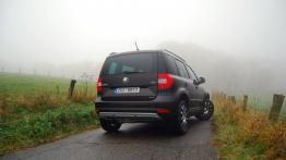 Skoda Yeti Facelifting - galeria redakcyjna - widok z tyłu