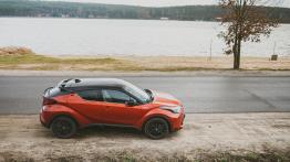Toyota C-HR 2.0 Hybrid Dynamic Force 184 KM - galeria redakcyjna - widok z góry