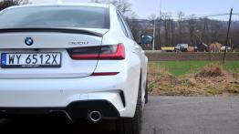 BMW Seria 3 2.0 320d 190 KM - galeria redakcyjna - widok z tyłu