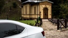 Skoda Superb L&K 2.0 TDI 150 KM - galeria redakcyjna - widok z przodu