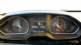 Peugeot 208 5d Facelifting 1.2 PureTech 110 KM - galeria redakcyjna - zestaw wskaźników