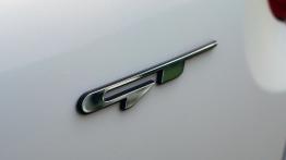 Kia pro_ceed II GT 1.6 T-GDI 204KM - galeria redakcyjna - emblemat