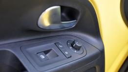 Skoda Citigo Hatchback 5d 1.0 60KM - galeria redakcyjna - sterowanie w drzwiach
