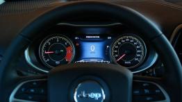 Jeep Cherokee V 2.0 TD 170KM - galeria redakcyjna - zestaw wskaźników